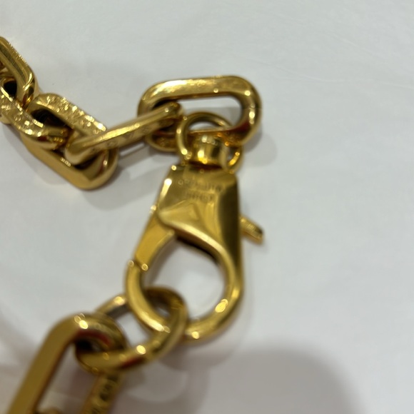 Louis Vuitton chunky Necklace-  Beautiful Gold Authentic Louis Vuitton NO FADING - Picture 4 of 5